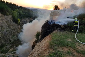 Požiar kameňolom Dubnica- Kolačín